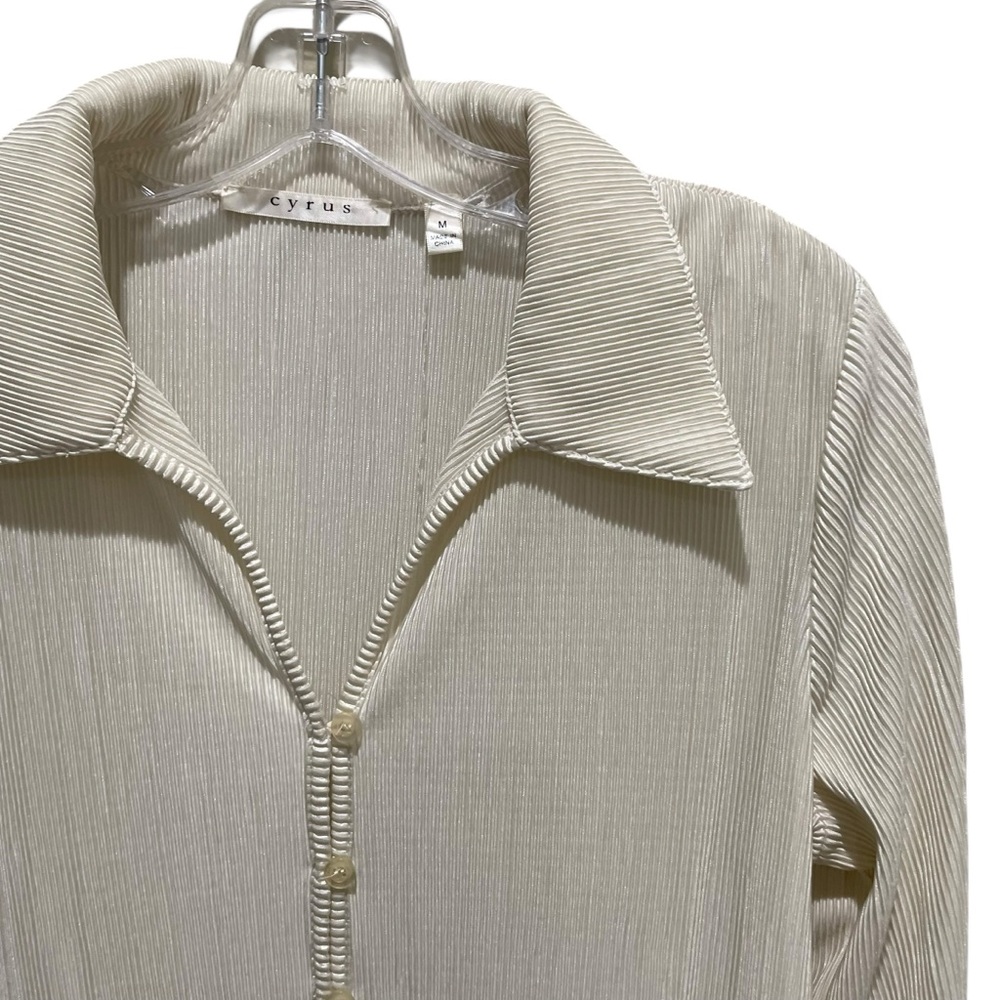 Cyrus Pleated Button Down Collared Shirt Ivory White Women’s Size Medium - Picture 4 of 8
